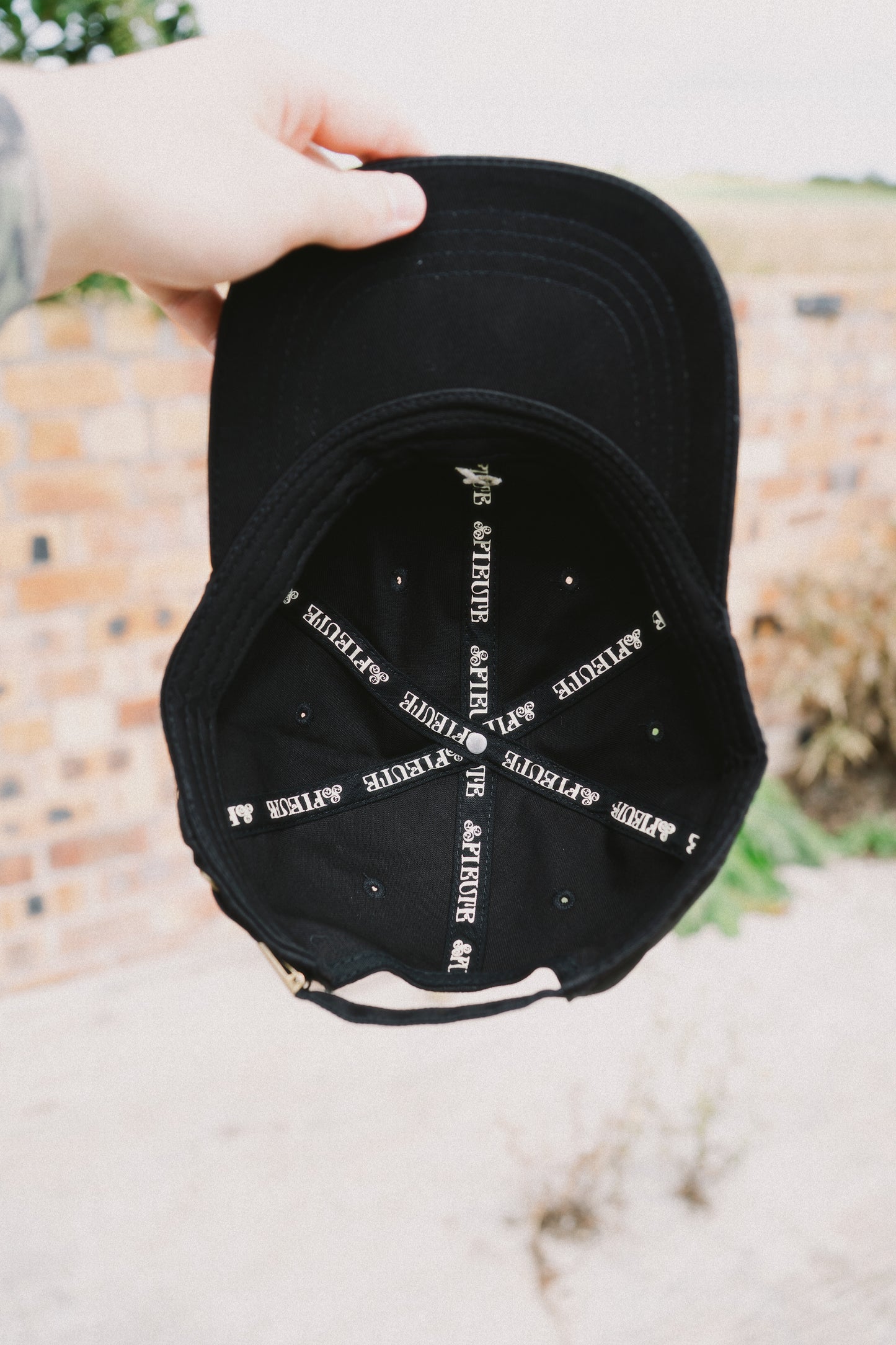 Saor Alba Dadcap - Black