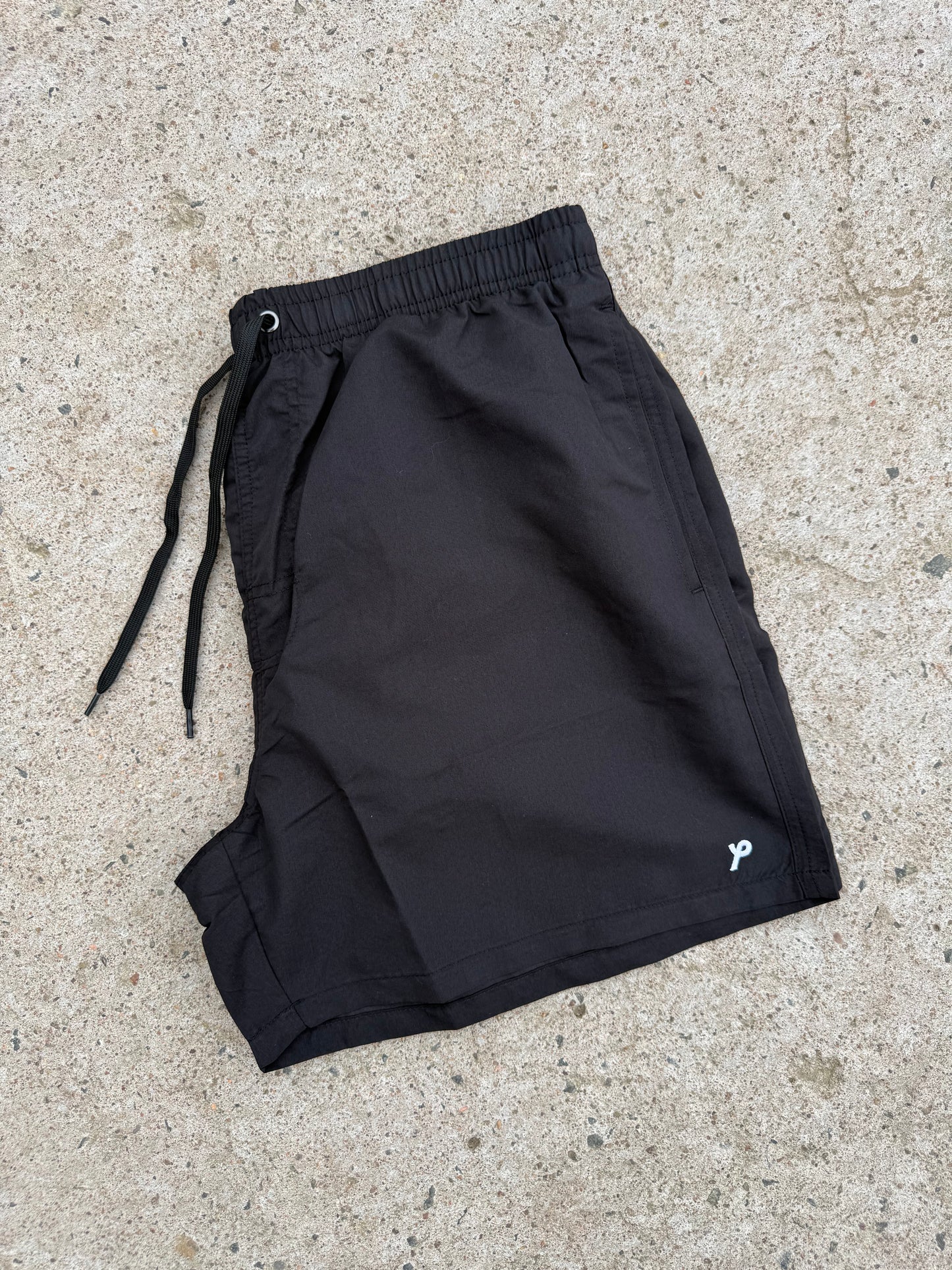 Emblem Shorts Black